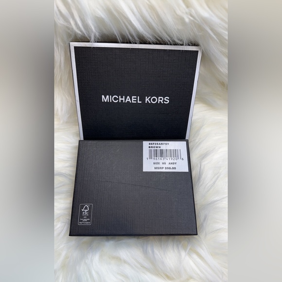 Michaels Kors Billfold Wallet - Picture 8 of 10